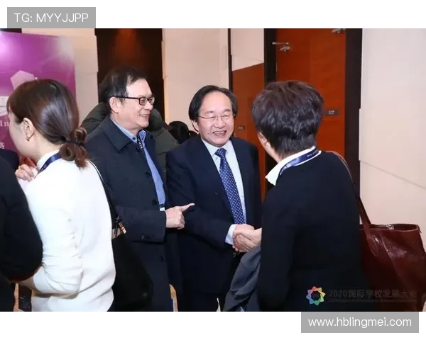成都与上海羽毛球队赛后分析:团队配合与战术执行的深度探讨 成都与上海羽毛球队赛后分析:团队配合与战术执行的深度探讨